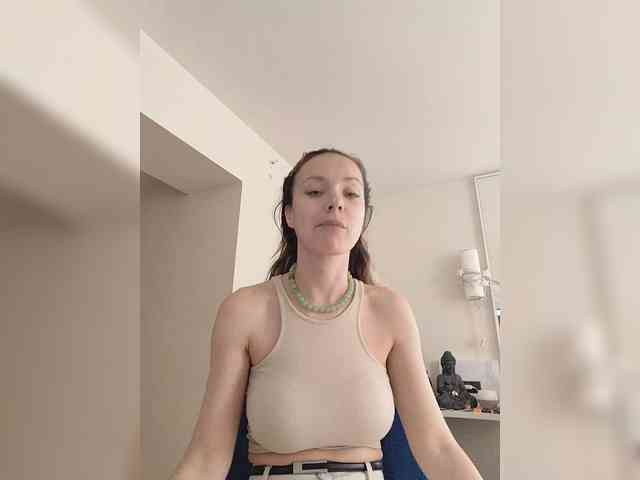 Zvezda_Lola webcam
