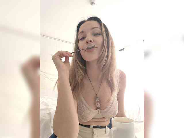 Zvezda_Lola webcam