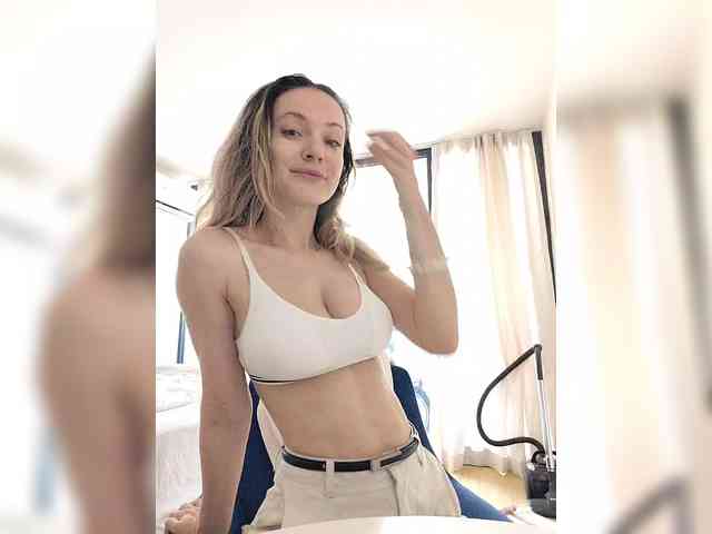 Zvezda_Lola webcam