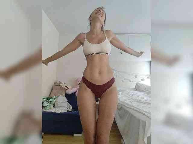 Zvezda_Lola webcam