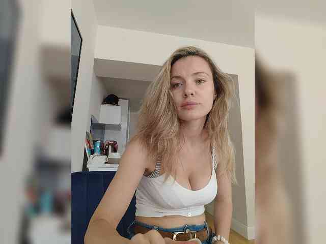 Lola3000 Sex Cam Show