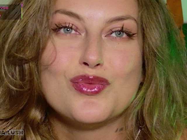 AminaCharm live cam on BongaCams