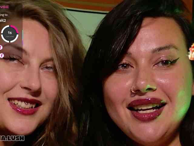 Amina-and-Nessy webcam