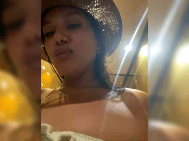 AminaCharm