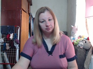 BustyBlondy Porn Show