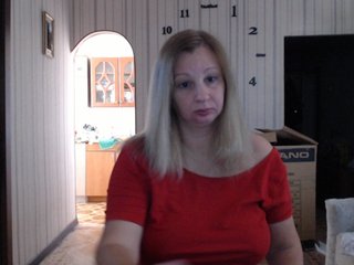 BustyBlondy