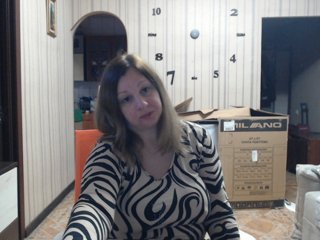 BustyBlondy