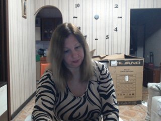 BustyBlondy