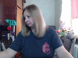 BustyBlondy