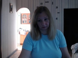 BustyBlondy