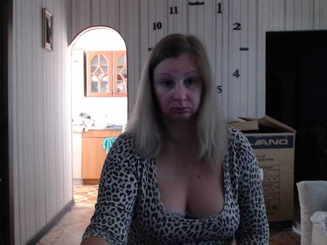 BustyBlondy