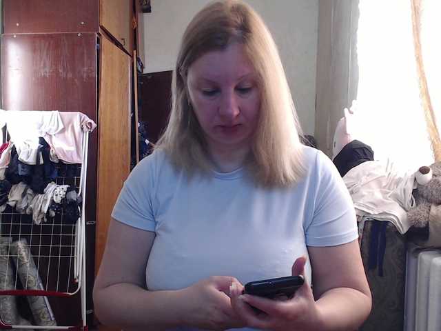 BustyBlondy's BongaCams show and profile