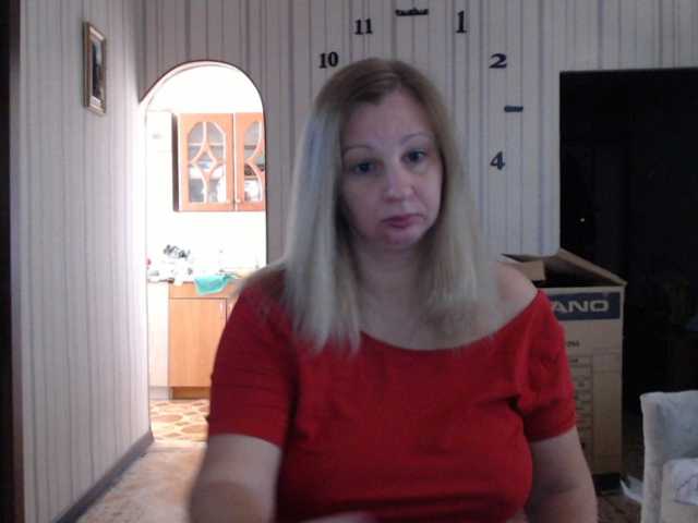 BustyBlondy