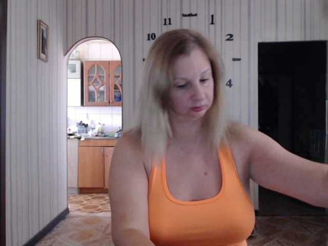 BustyBlondy live cam on BongaCams