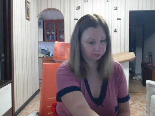 BustyBlondy
