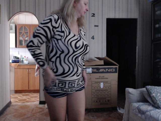 BustyBlondy live cam preview