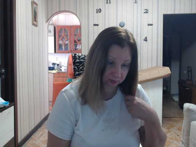 BustyBlondy