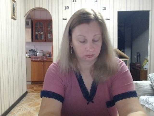BustyBlondy