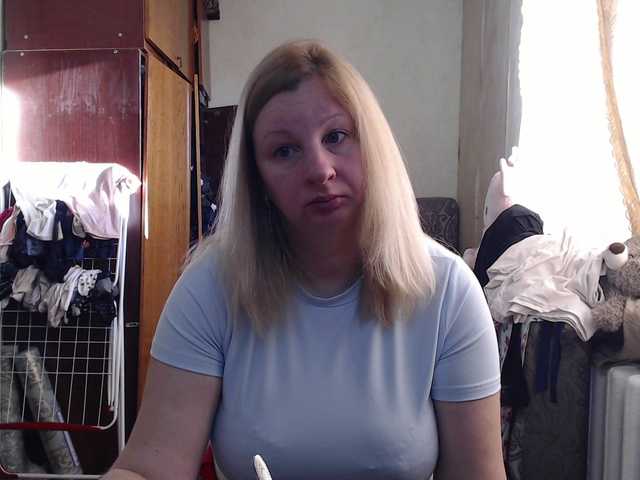 BustyBlondy's BongaCams show and profile