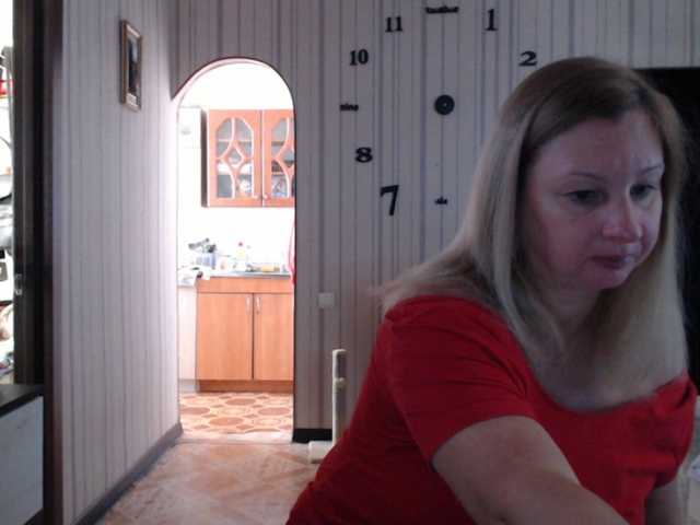 BustyBlondy