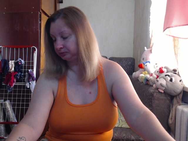BustyBlondy live cam on BongaCams