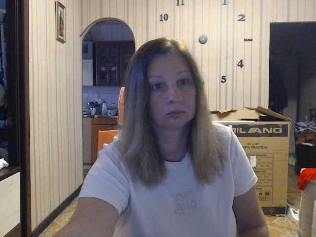 BustyBlondy