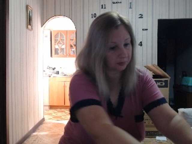 BustyBlondy live cam