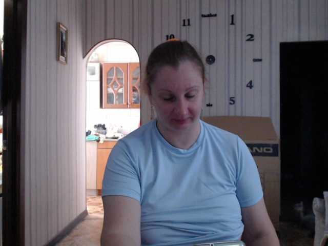 BustyBlondy