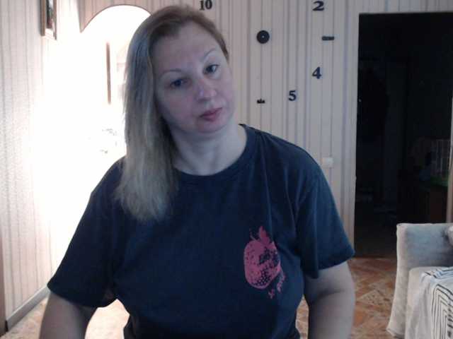 BustyBlondy
