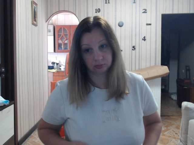 BustyBlondy