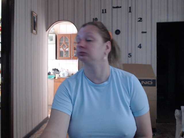 BustyBlondy live cam on BongaCams