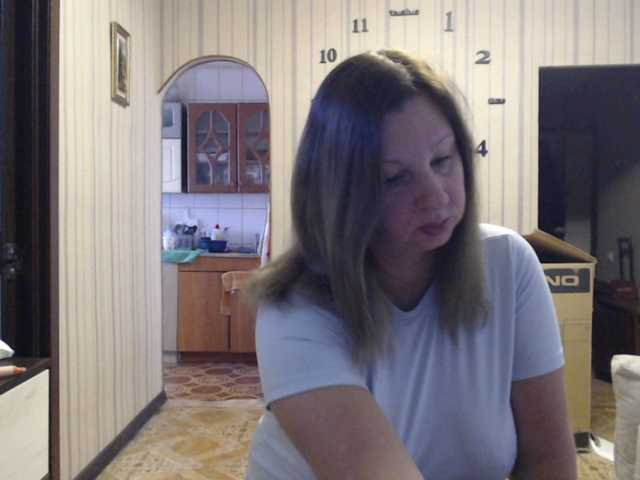 BustyBlondy