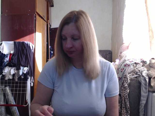 BustyBlondy's BongaCams show and profile