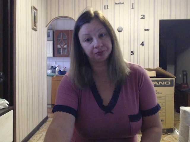 BustyBlondy