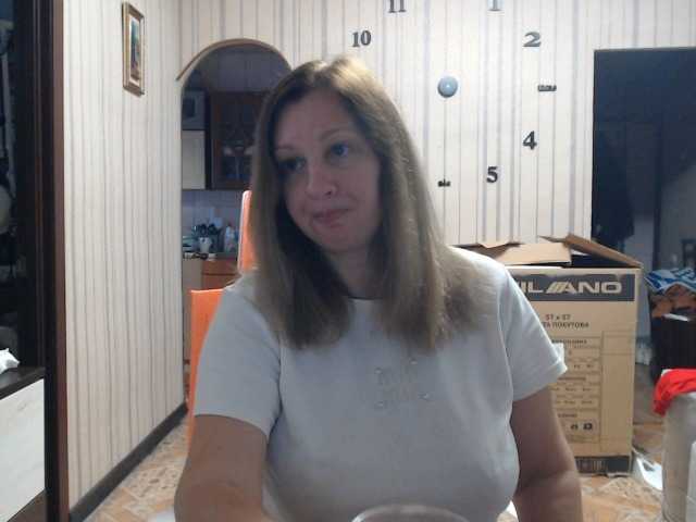 BustyBlondy