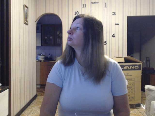 BustyBlondy