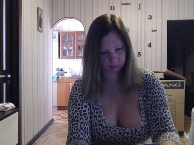BustyBlondy