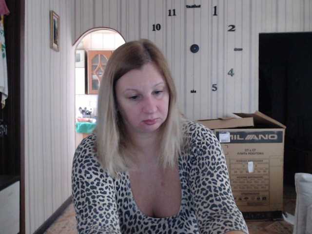 BustyBlondy