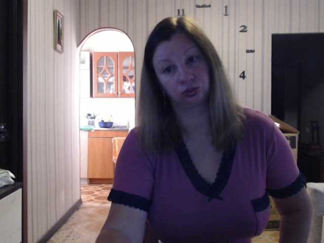 BustyBlondy