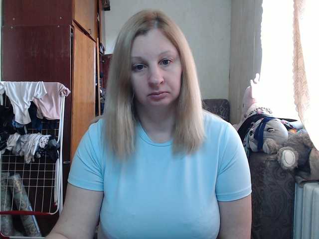 BustyBlondy's BongaCams show and profile