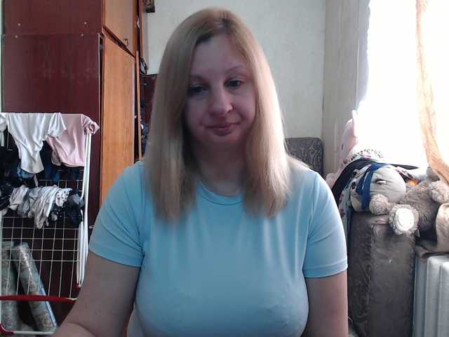 BustyBlondy's BongaCams show and profile