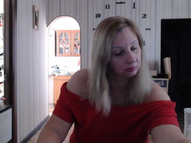 BustyBlondy