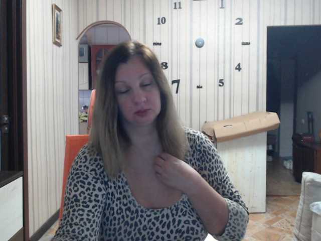 BustyBlondy