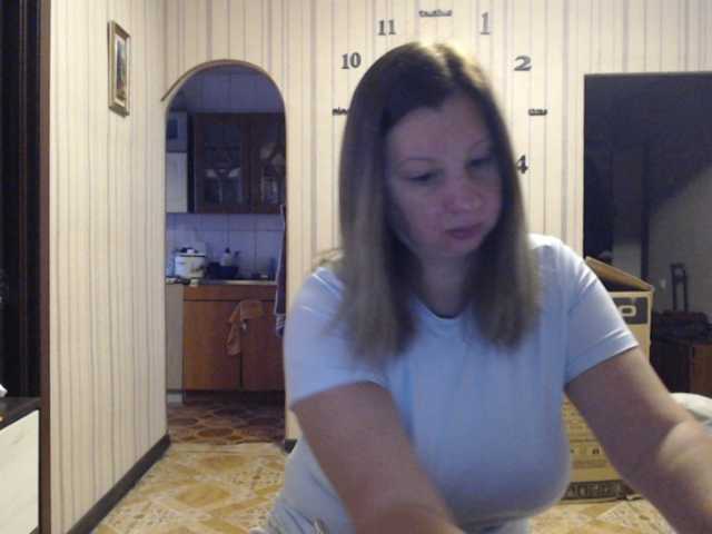 BustyBlondy
