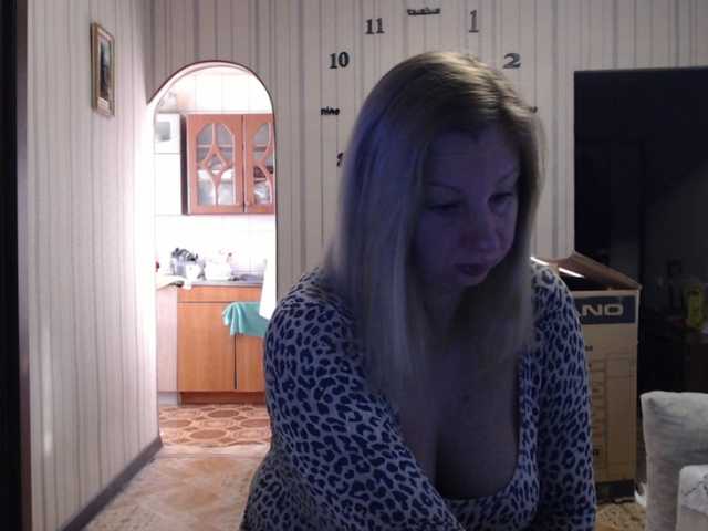 BustyBlondy live cam preview