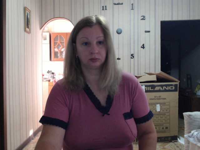 BustyBlondy