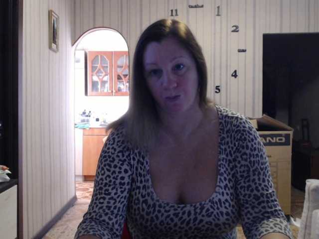 BustyBlondy