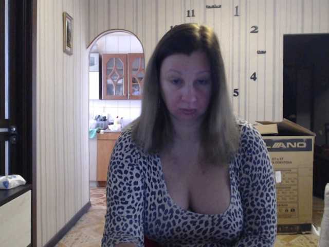 BustyBlondy