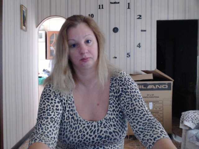 BustyBlondy