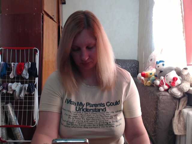 BustyBlondy